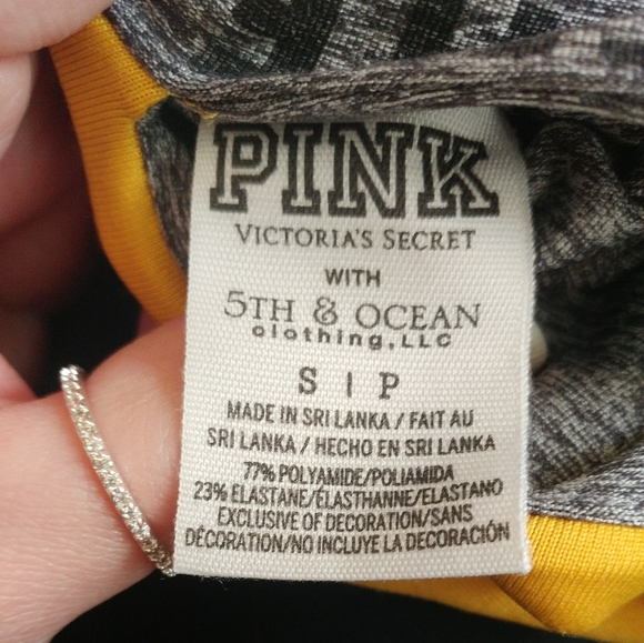 Wichita state vs pink leggings - Picture 7 of 7